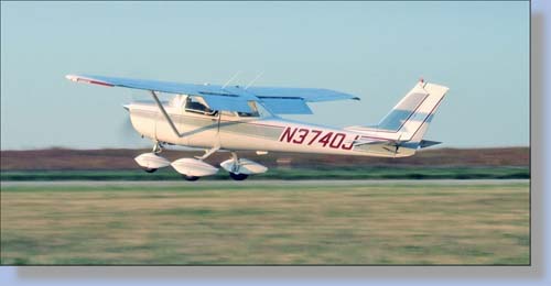  N3740J Landing at Clinton, Iowa